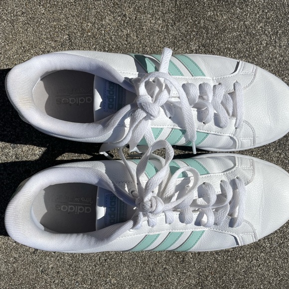 Adidas Women Mint Cloudfoam Lace up Sneakers - Picture 1 of 4